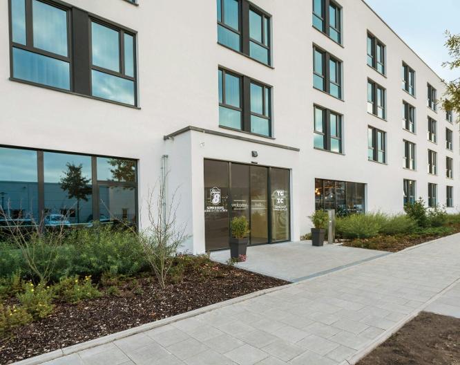 Super 8 by Wyndham Munich City North - Außenansicht