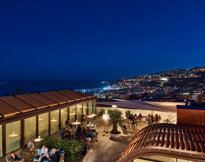 De Bonart Naples, Curio Collection by Hilton - Vue extérieure