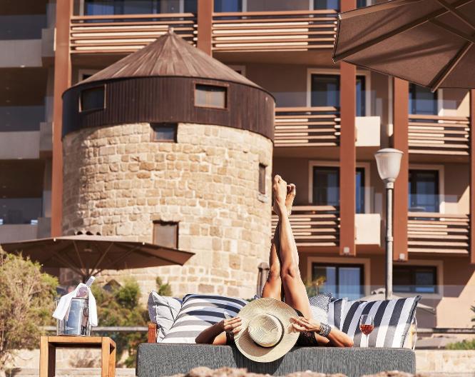 Bellevue On The Beach Suites - Außenansicht