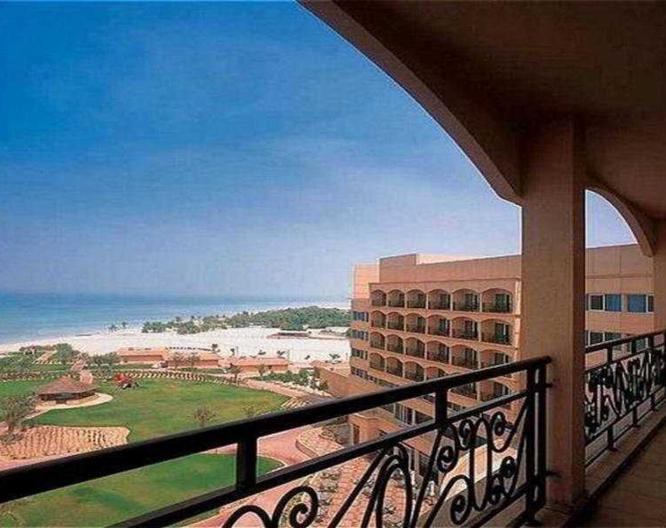 Danat Resort Jebel Dhanna - Außenansicht