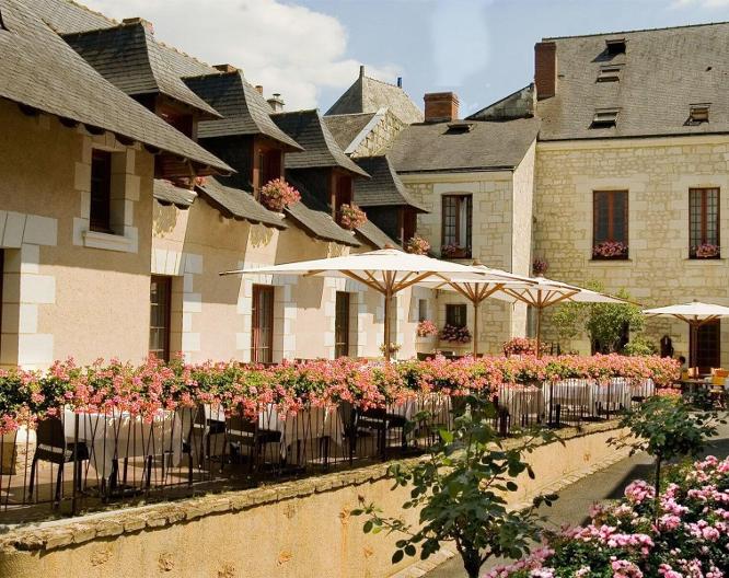 Hotel Hostellerie La Croix Blanche Fontevraud - Außenansicht