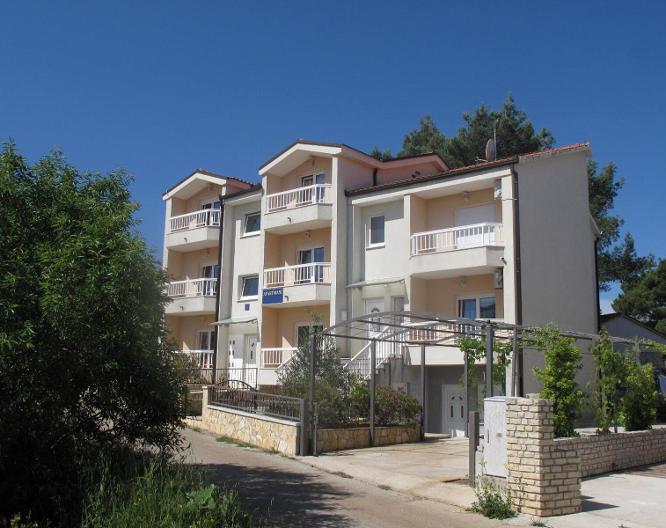 Apartments Mia - Außenansicht