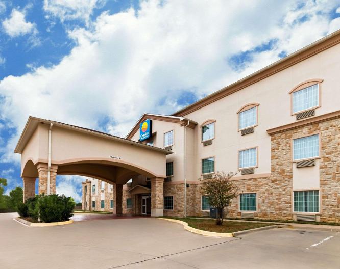 Baymont Inn & Suites by Wyndham Glen Rose - Vue extérieure