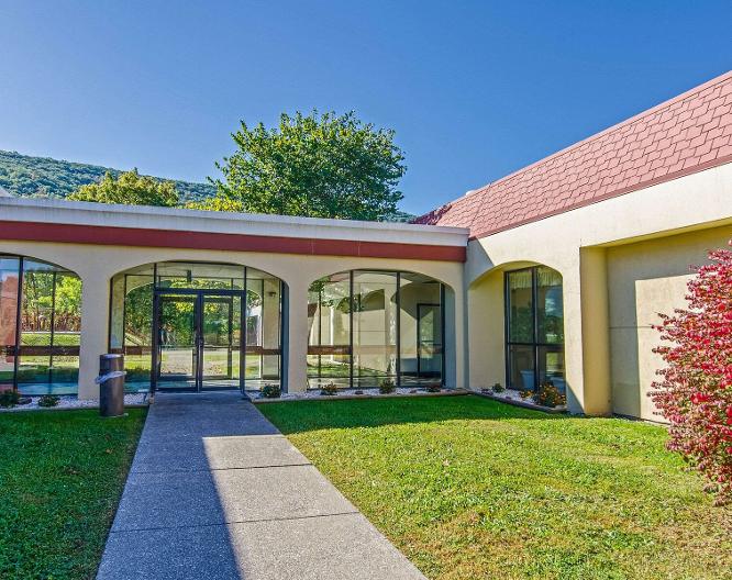 Econo Lodge Inn & Suites Norton - Außenansicht