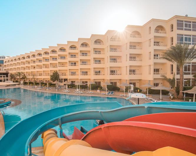 AMC Royal Hotel & Spa - Außenansicht