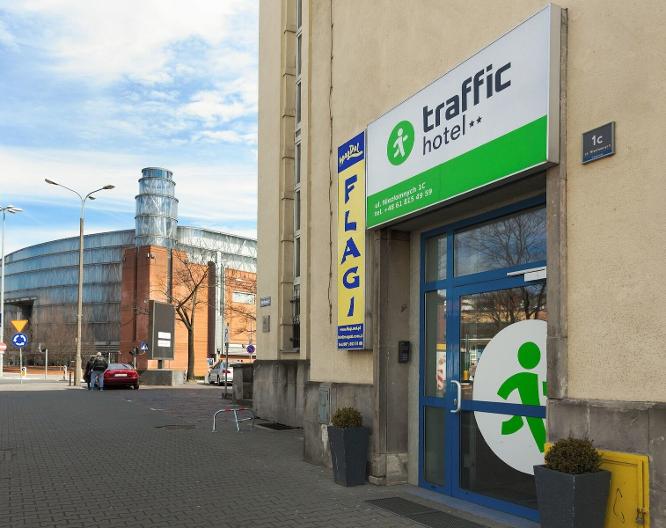 Traffic Hotel - Außenansicht