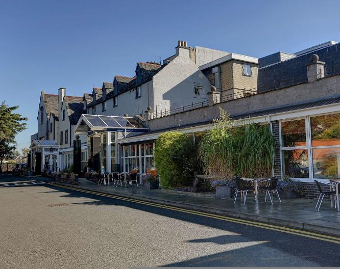 Best Western Kings Manor Hotel - Außenansicht