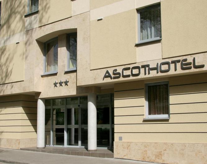 Hotel Ascot - Außenansicht