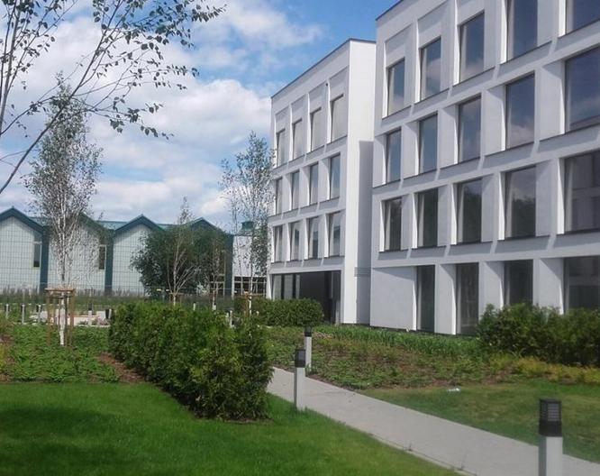 Platinum Hotel & Residence Wilanów - Außenansicht