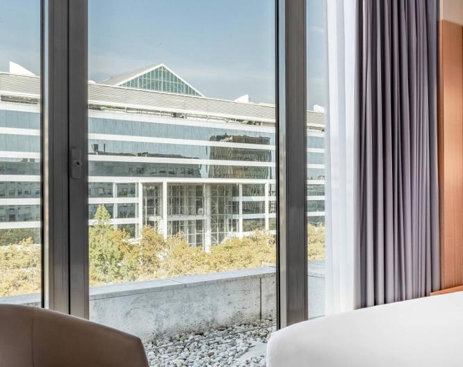 AC Hotel Diagonal L´Illa - Außenansicht