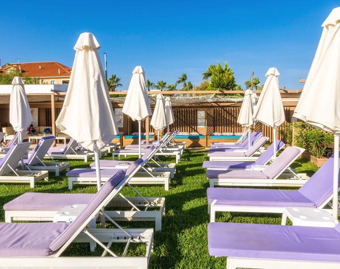 Iakinthos Resort - Außenansicht