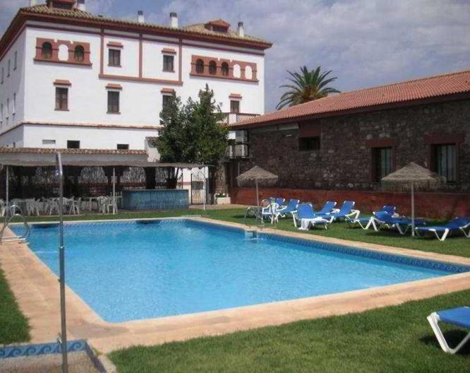 Hotel Balneario De Marmolejo - Außenansicht