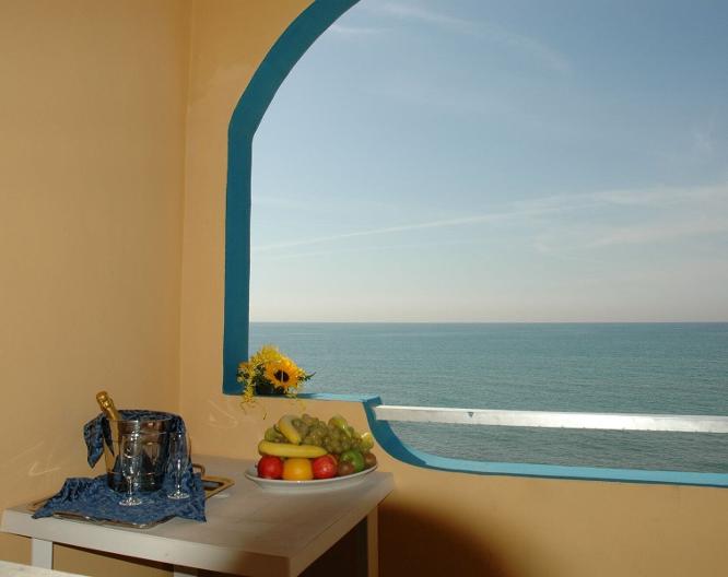 Grand Hotel Dei Cesari Depandance - Landschaft