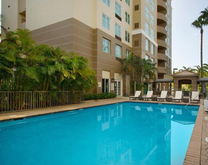 Staybridge Suites Miami Doral Area - Außenansicht