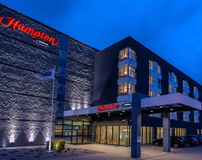 Hampton By Hilton Gdansk Airport - Außenansicht
