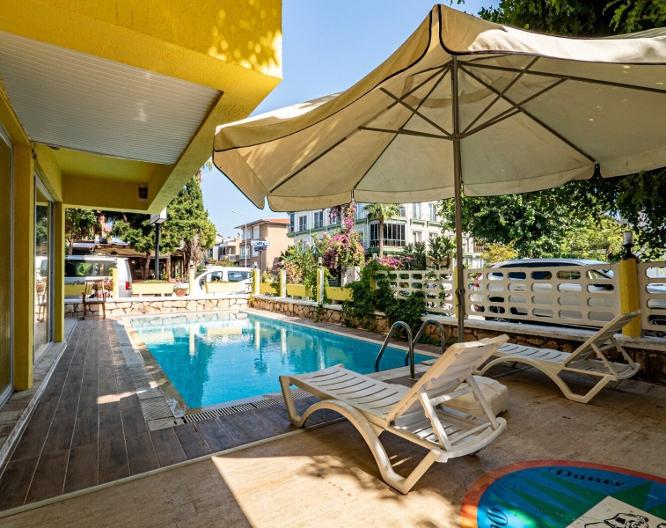 Umit Hotel - Piscine