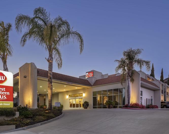 Best Western Plus Royal Oak Hotel - Außenansicht