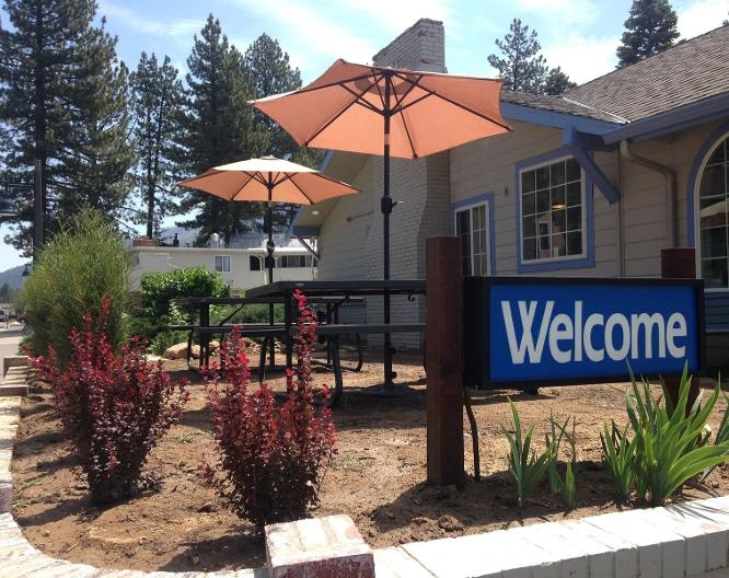 Days Inn by Wyndham South Lake Tahoe - Außenansicht