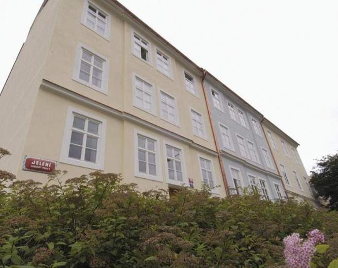 EA Hotel Jeleni Dvur - Vue extérieure