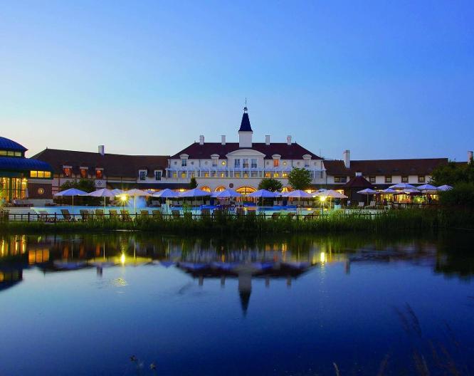 Marriott Village d'Ile-de-France - Außenansicht