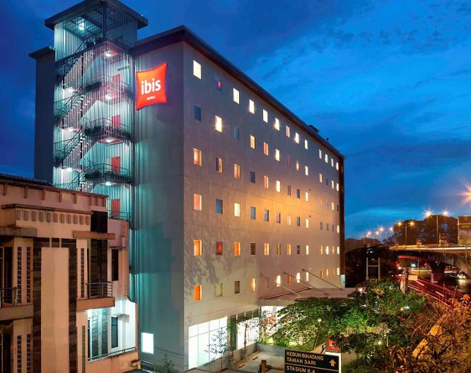 Hotel ibis Bandung Pasteur - Außenansicht