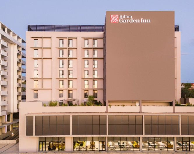 Hilton Garden Inn Windhoek - Außenansicht