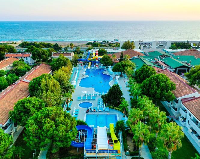 Master Family Club - Außenansicht