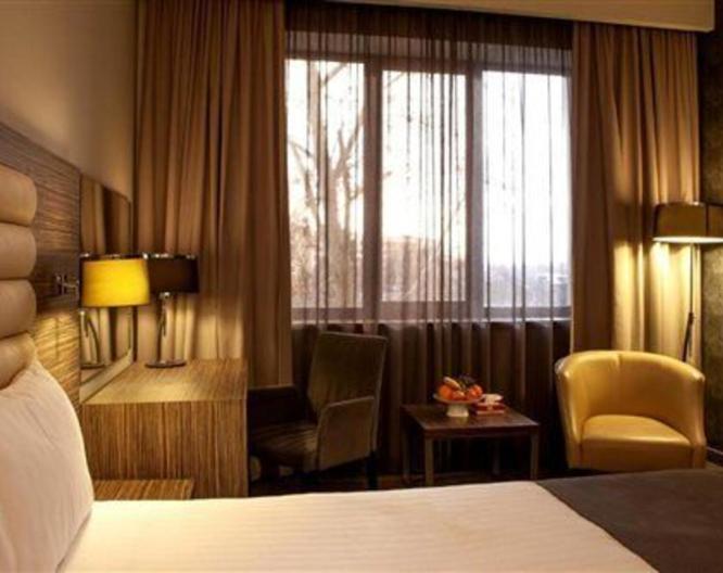 President Hotel by Hrazdan Hotel CJSC - Außenansicht