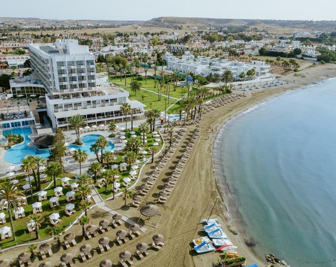 Golden Bay Beach Hotel - Außenansicht