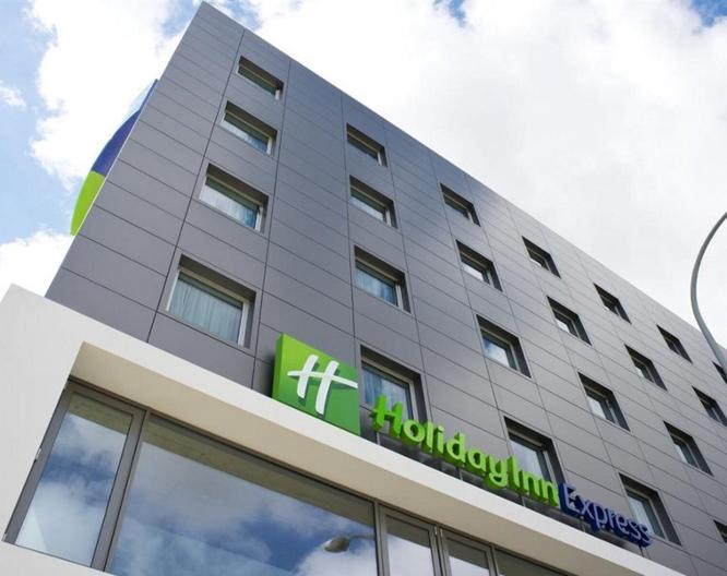 Holiday Inn Express Lisbon Alfragide - Außenansicht
