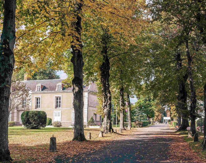 Mercure Paris Sud Parc du Coudray Hotel - Außenansicht