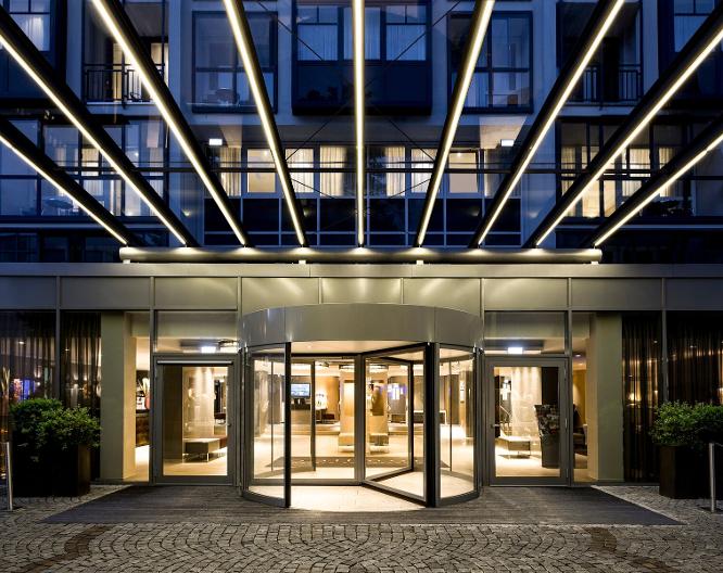 Hotel Pullman Munich - Außenansicht