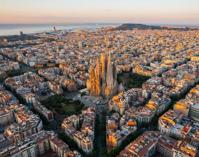easyHotel Barcelona Fira - Vue extérieure