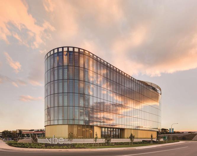 Vibe Hotel Canberra Airport - Außenansicht
