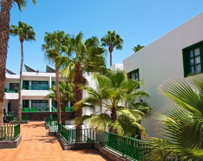Elena Apartamentos - Außenansicht