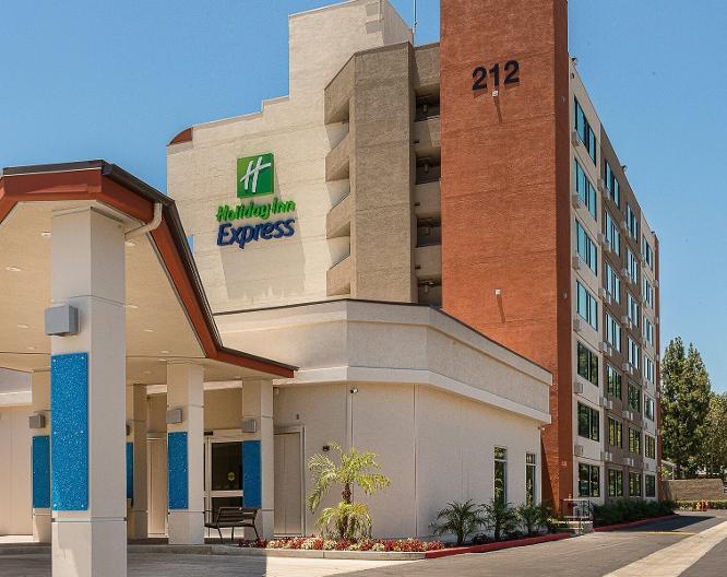 Holiday Inn Express Fullerton-Anaheim, an IHG Hotel - Außenansicht