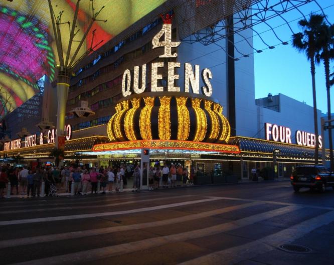 Four Queens Hotel & Casino - Außenansicht