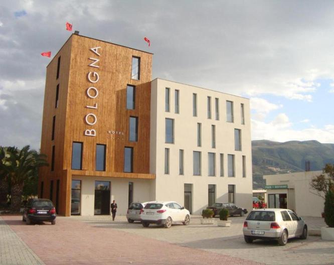 Hotel Bologna - Außenansicht