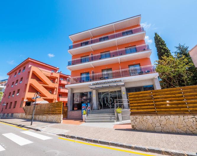 Tossa Beach Center - Außenansicht