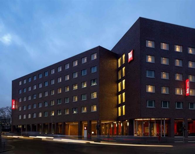 Ibis Hamburg Alsterring - Außenansicht