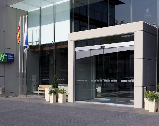 Holiday Inn Express Barcelona City - 22 - Außenansicht