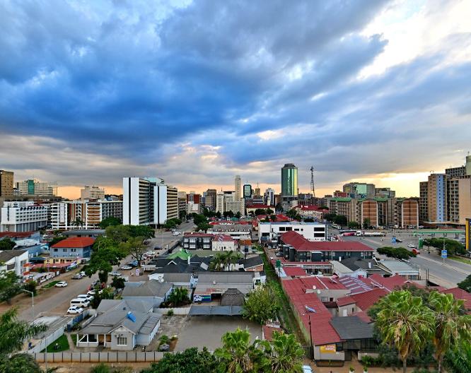 Holiday Inn Harare - Außenansicht