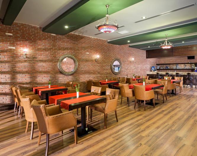 Hotel Roma Beach Resort & Spa - Essen und Trinken