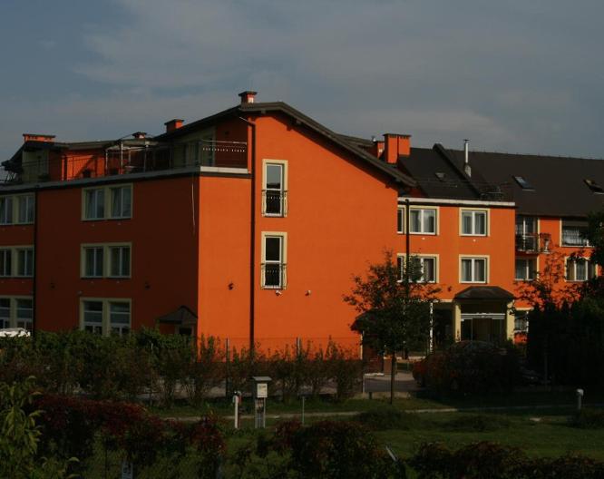 Hotel Daisy - Außenansicht