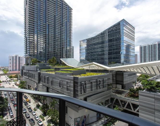 SLS LUX Brickell - Außenansicht