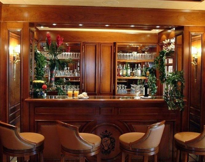 Hotel Champagne Palace - Essen und Trinken