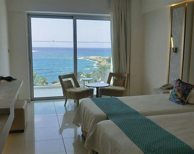 King Evelthon Beach Hotel & Resort - Außenansicht