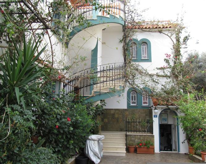 Villa Contessa - Außenansicht