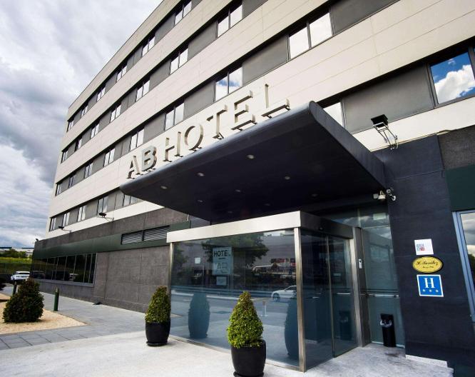 Sercotel AB Rivas - Außenansicht