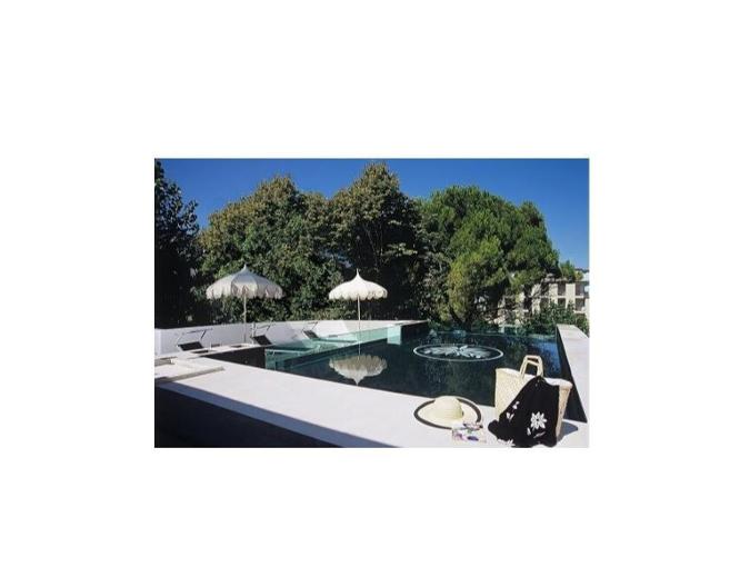 M Glamour Hotel - Pool